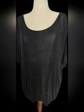 Chicos Travelers Size 3 (16) Black Women's Scoop Neck Top